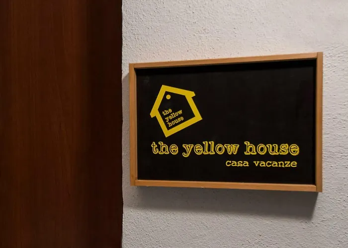 The Yellow House Rome